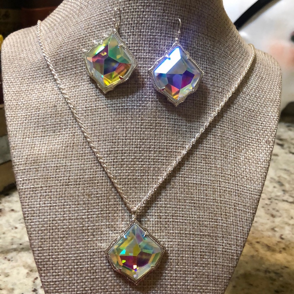 Silver hologram stone set